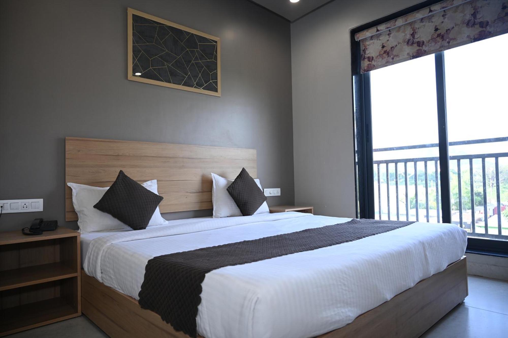 Sheer Bliss Hotel Udaipur Eksteriør billede